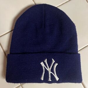Vintage 90s New York Yankees Beanie